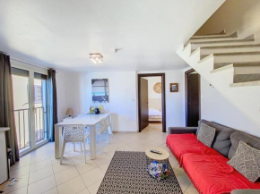 3 rooms air-conditioned flat with pool view